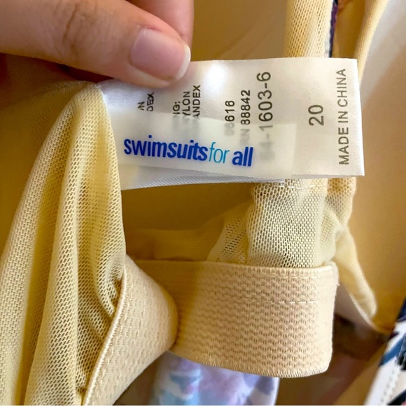 Floral Halter Tankini Top - Picture 6 of 6